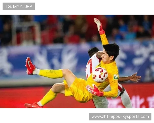 辽宁铁人门将出击犹豫，单刀处理差点送礼