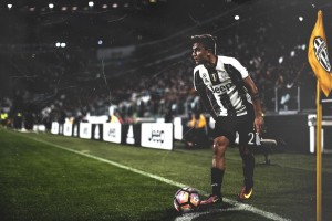 开云体育登陆入口-H队小组出线悬念持续，最后一轮见分晓，hle队员