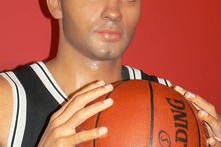 kaiyun开云·官方网站-NBA赛况：湖人连胜终结，詹姆斯贡献40分仍遗憾落败，詹姆斯率领湖人夺冠