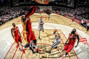 开云入口-76人队拼尽全力，季后赛目标明确，76人季后赛被横扫